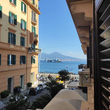 Rex Lifestyle Неаполь