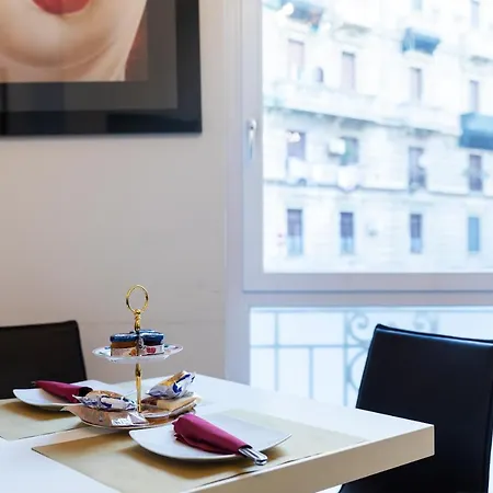 Rex Lifestyle מלון 3*