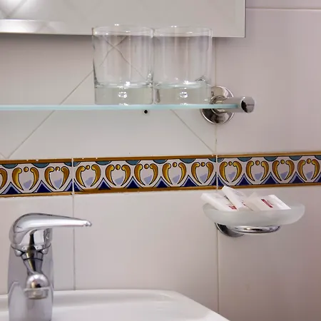 מלון Rex Lifestyle נאפולי