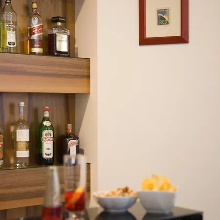 מלון Rex Lifestyle