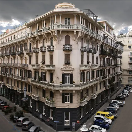 מלון Rex Lifestyle 3*